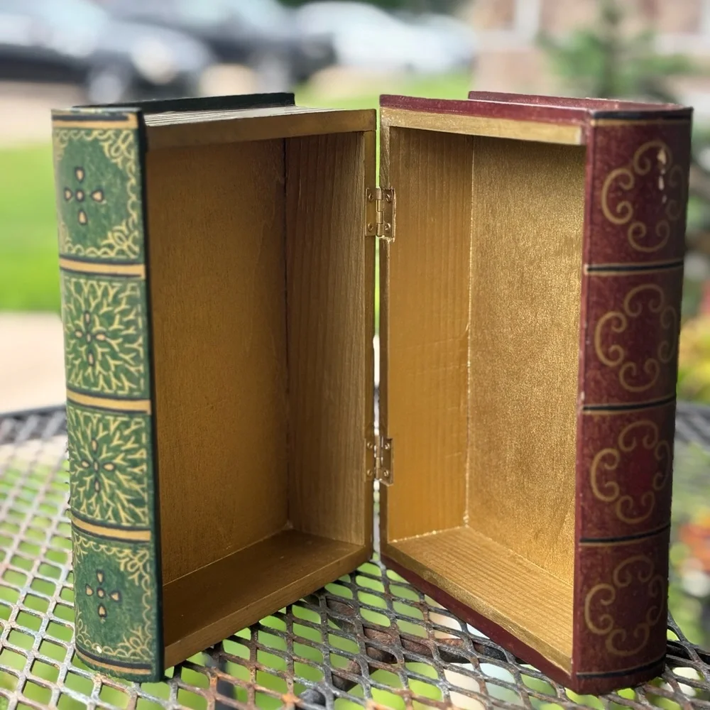 Vintage Decorative faux Book Set in Green and Burgundy - Picture 2 of 10